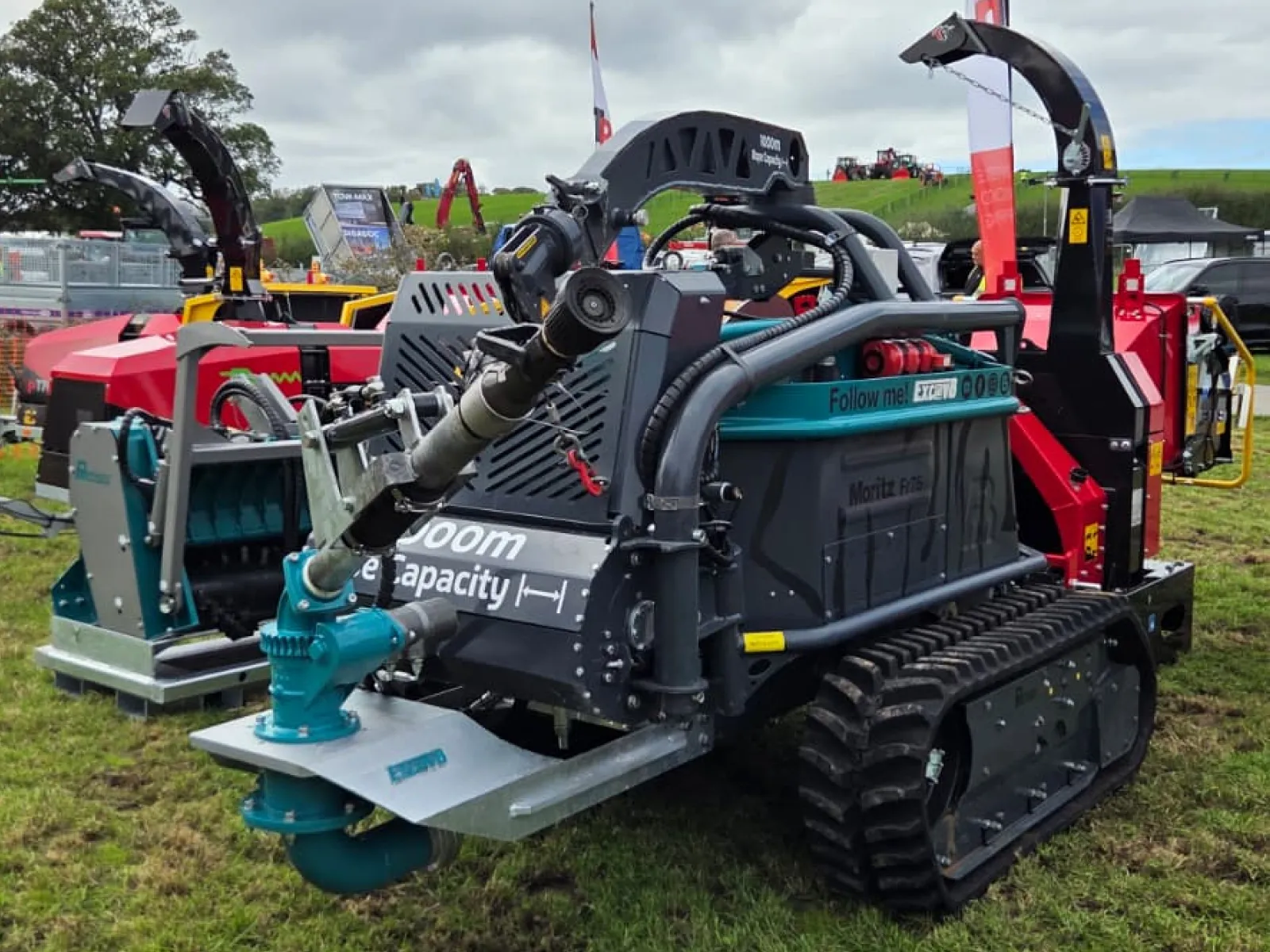 Exc@v8’s fire version of the Pfanzelt Moritz Fr75 at a show, with its water and foam cannon