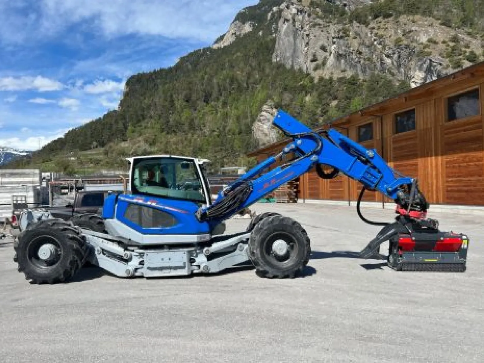 PTH Excavator Crusher EC-L 1400