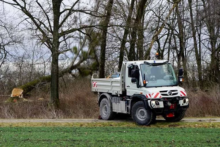 Mercedes-Benz Unimog with a Schlang &amp; Reichart tipper body