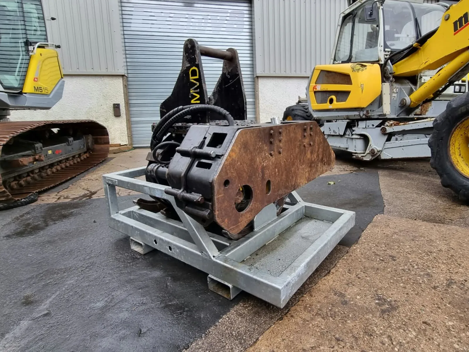 MVD 700 Grapple Saw