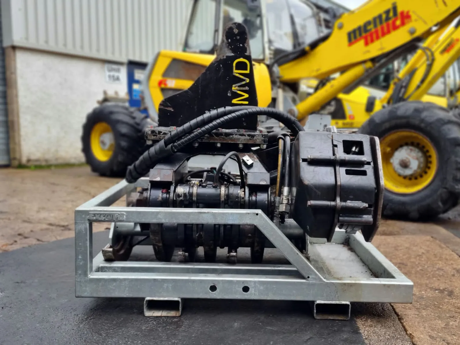 MVD 700 Grapple Saw